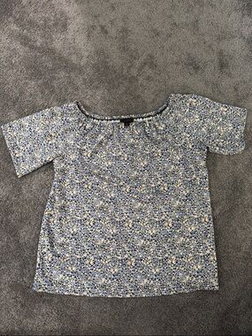 J Jill Floral Scoop Neck Women's Top in Blue and Creams sz Medium